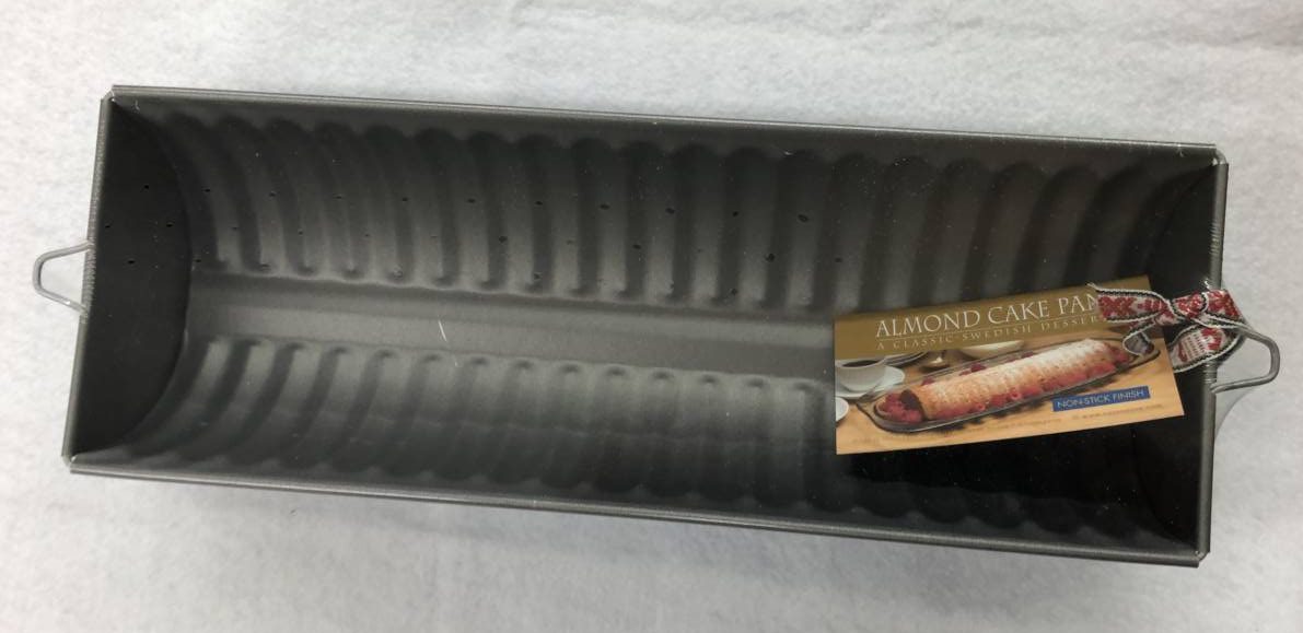 Scandinavian Almond Cake Pan - Nordic Northwoods - Scandinavian Gifts and  Decor, Hayward, WI